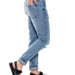 Slouchy Denim Jeans Tono Claro Con Botonadura Interna Y Rotos Color Blue -Feminora Moda Tienda De Ventas color blue 0382 7072822 7 product