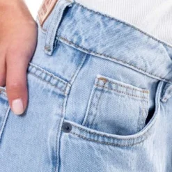 Straigth Fit Jeans Tono Claro Con Botonadura Interna Color Blue -Feminora Moda Tienda De Ventas color blue 0879 9363822 4 product