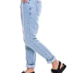 Straigth Fit Jeans Tono Claro Con Botonadura Interna Color Blue -Feminora Moda Tienda De Ventas color blue 0879 9363822 6 product