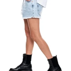 Slouchy Denim Shorts Tono Claro Con Ruedo Desflecado Color Blue 14 Slouchy Denim Shorts Tono Claro Con Ruedo Desflecado Color Blue -Feminora Moda Tienda De Ventas color blue 0900 4243822 6 product