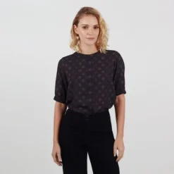 Blusa Cuello Redondo Manga Corta