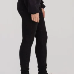 Levis Jean Negro Levi's 710 Super Skinny 8 Levis Jean Negro Levi's 710 Super Skinny -Feminora Moda Tienda De Ventas levis 8566 5175122 3 product