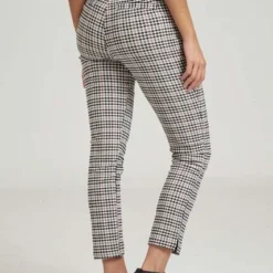 Pantalon Skinny Gales Negro Ragged Pf12310343 9 Pantalon Skinny Gales Negro Ragged Pf12310343 -Feminora Moda Tienda De Ventas ragged 9088 4275912 4 product